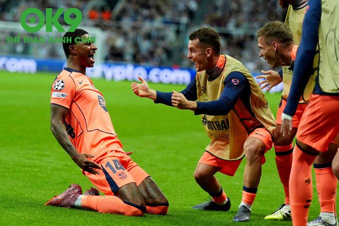 Lá Thư Gây Sốc: Vừa Bảo Vệ Rashford, Vừa Vạch Trần Chiến Lược MU
